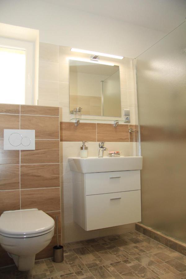 Apartmany Hujer 2 波切尼斯 外观 照片