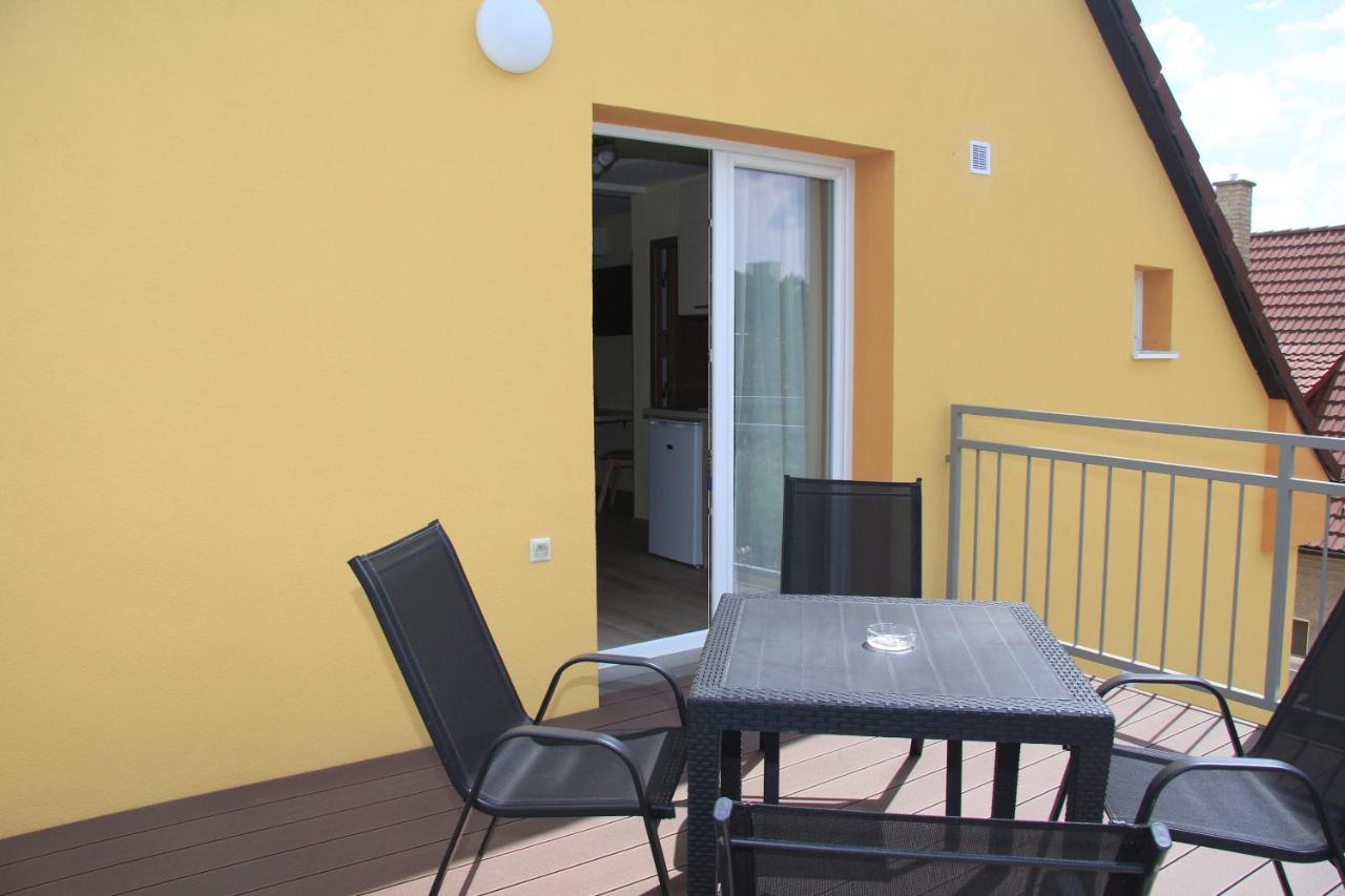 Apartmany Hujer 2 波切尼斯 外观 照片