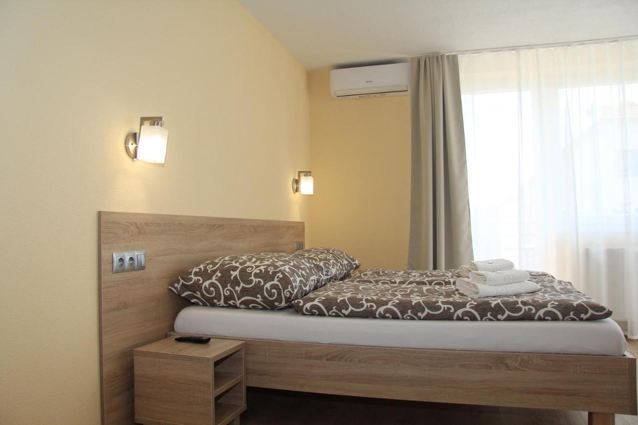 Apartmany Hujer 2 波切尼斯 外观 照片